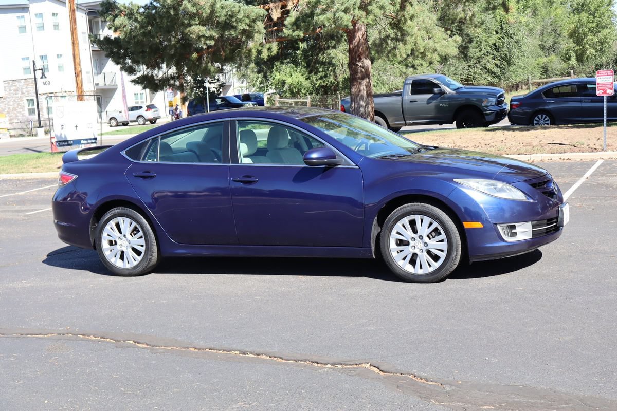 Used 2009 MAZDA MAZDA6 i Touring w/ Moonroof & Bose Pkg FWD image 2