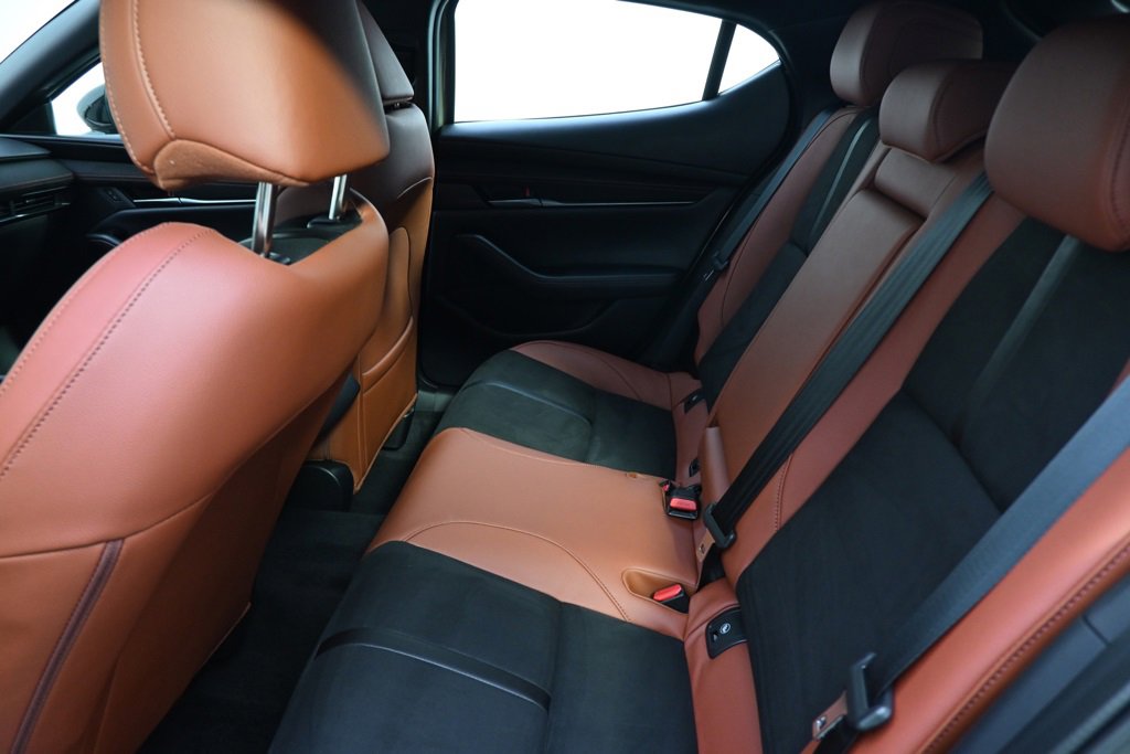 Certified 2025 MAZDA MAZDA3 Carbon image 21