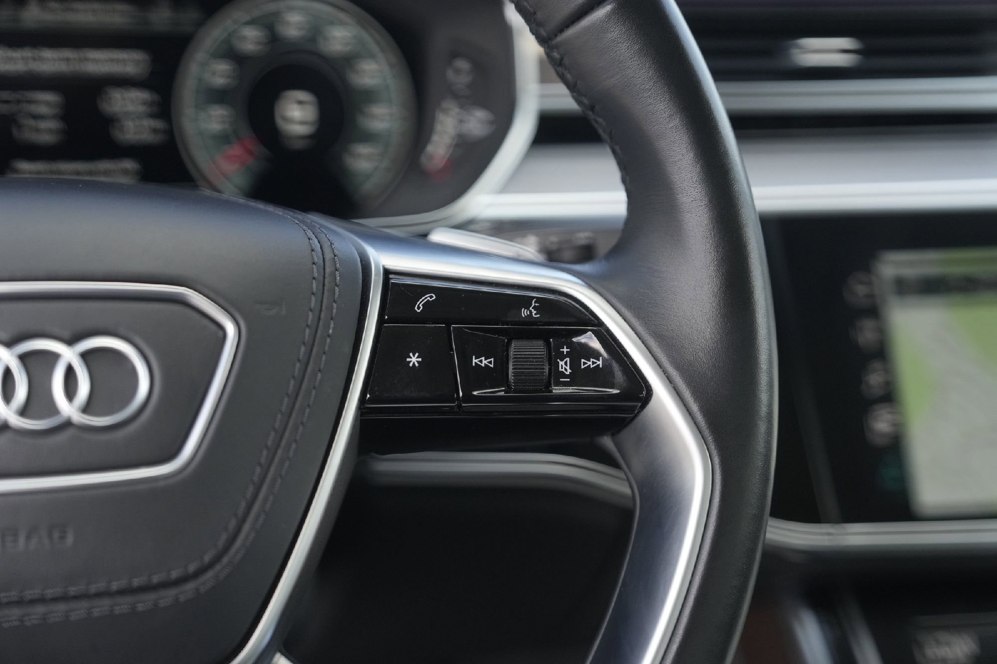 Certified 2022 Audi A8 L 3.0T image 14