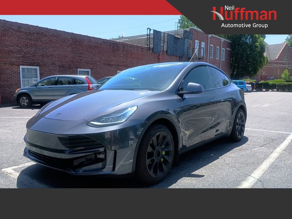 Used 2021 Tesla Model Y Long Range AWD/4WD image 1