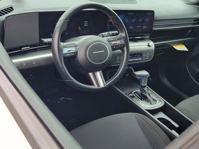 Certified 2024 Hyundai Kona SEL FWD image 5