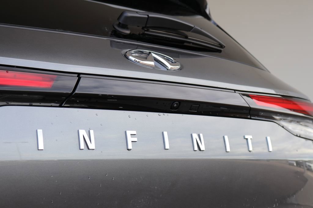 Certified 2025 INFINITI QX60 Luxe image 31