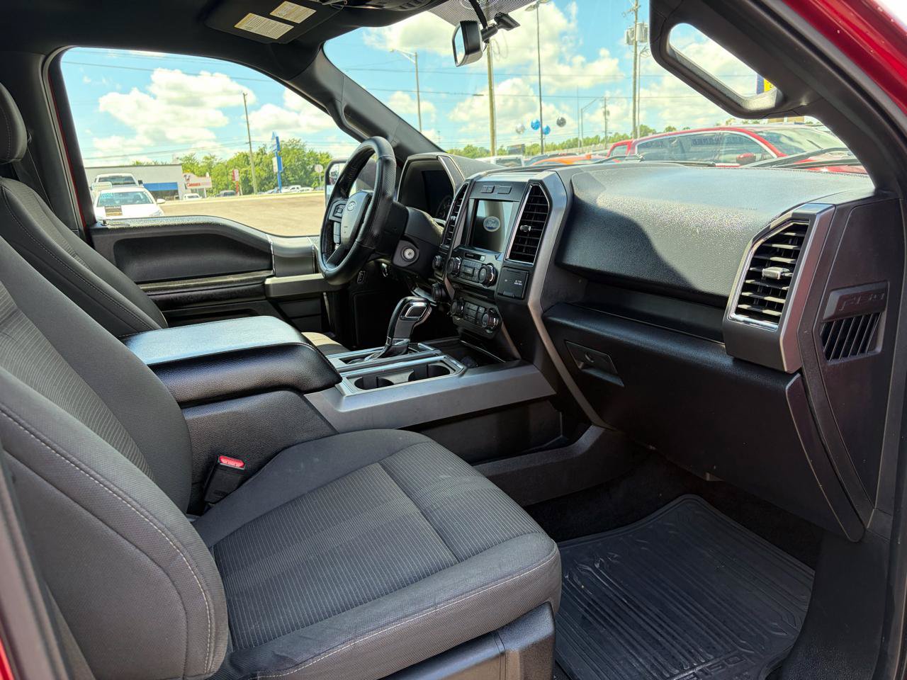 Used 2016 Ford F150 XLT w/ Equipment Group 302A Luxury AWD/4WD image 13