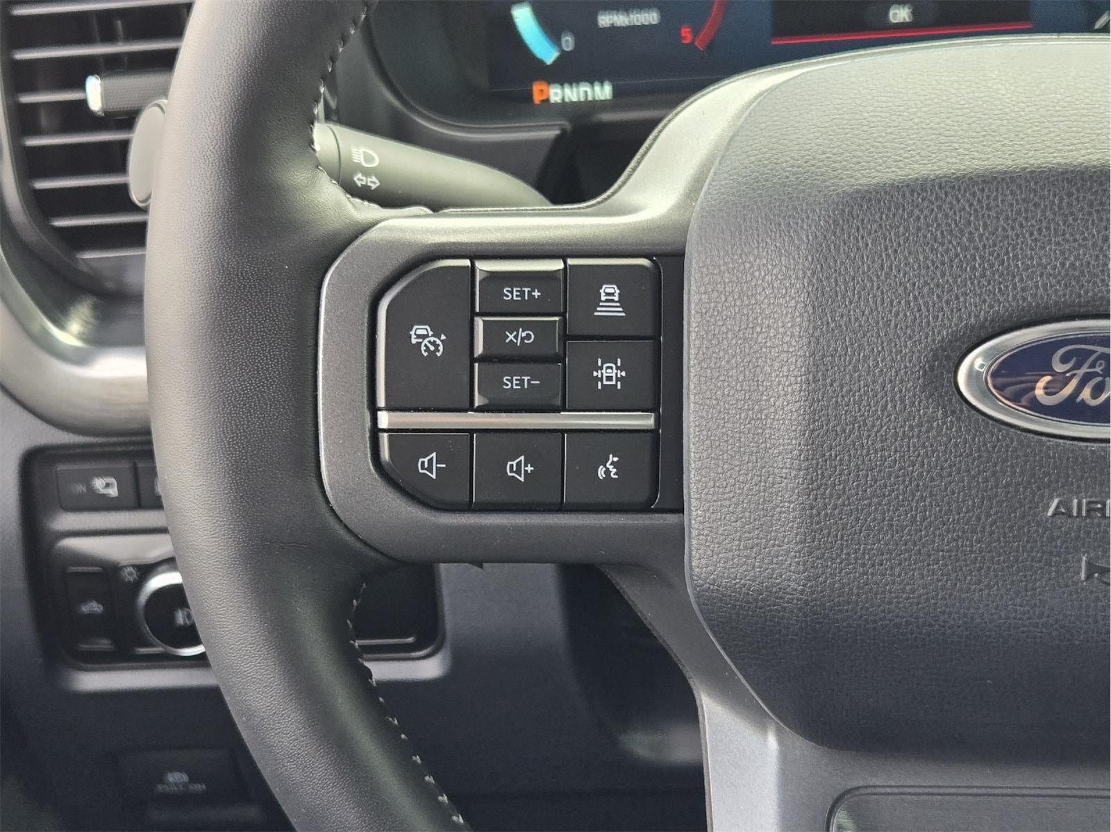 Used 2024 Ford F250 Lariat w/ Lariat Ultimate Package AWD/4WD image 28
