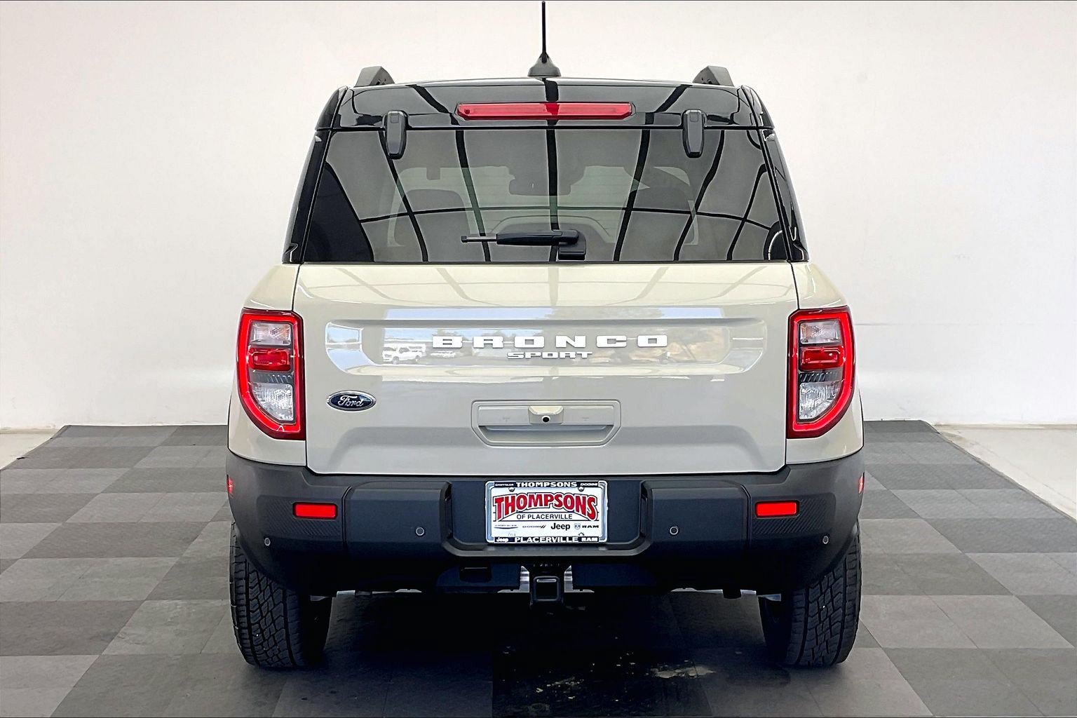 Used 2025 Ford Bronco Sport Badlands AWD/4WD image 3