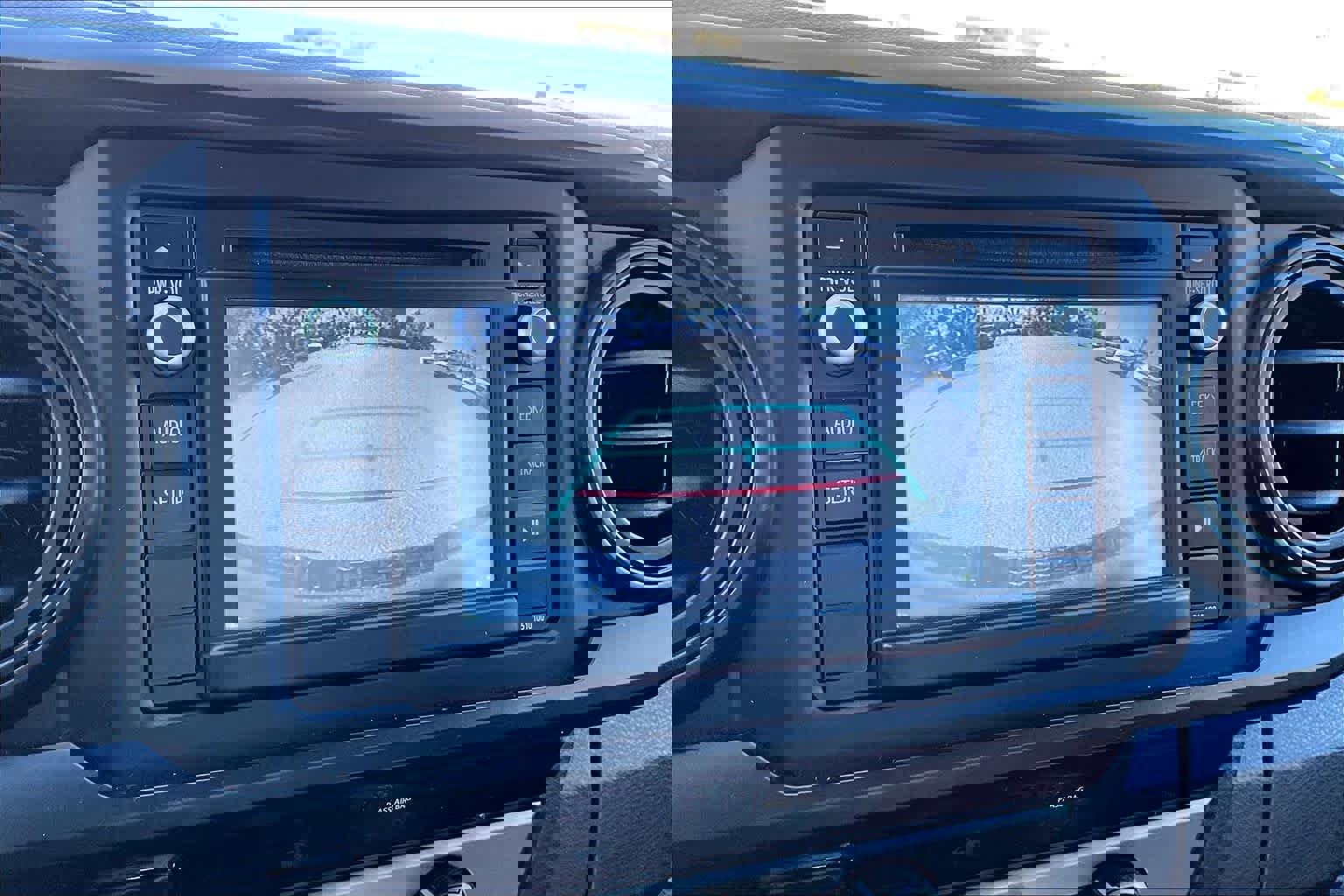 Certified 2018 Toyota Tacoma SR w/ SR Convenience Package image 26