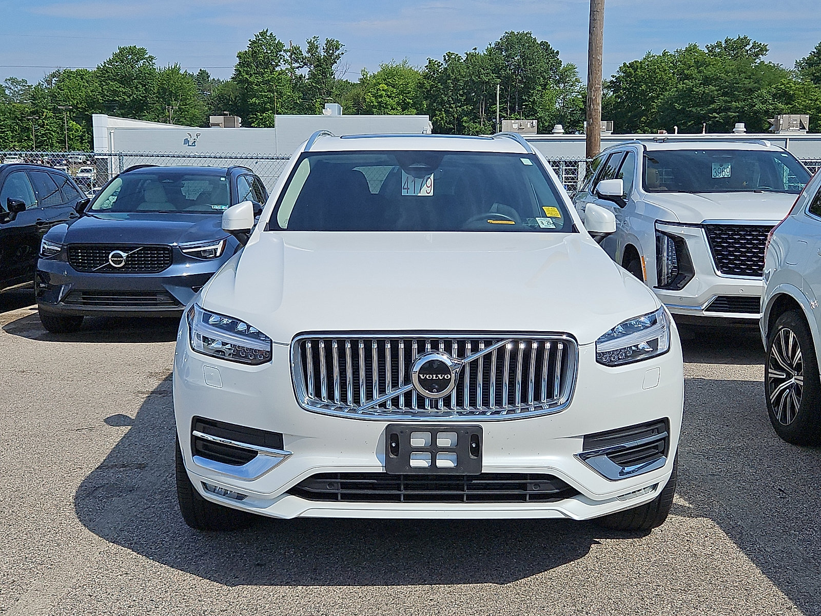 Used 2024 Volvo XC90 B6 Plus w/ Protection Package Premier AWD/4WD image 2