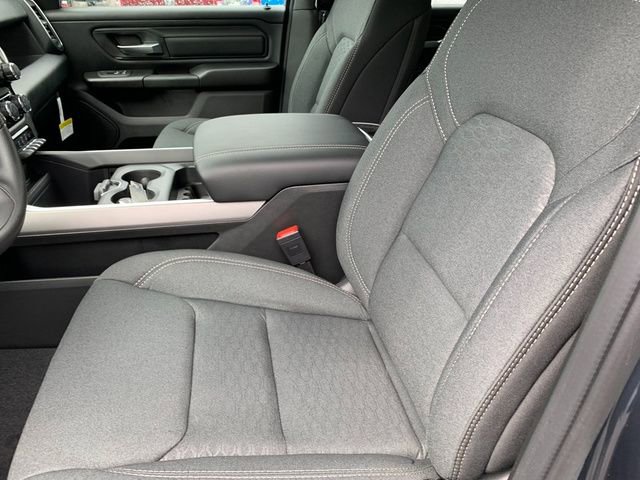 New 2026 RAM 1500 Express AWD/4WD image 12