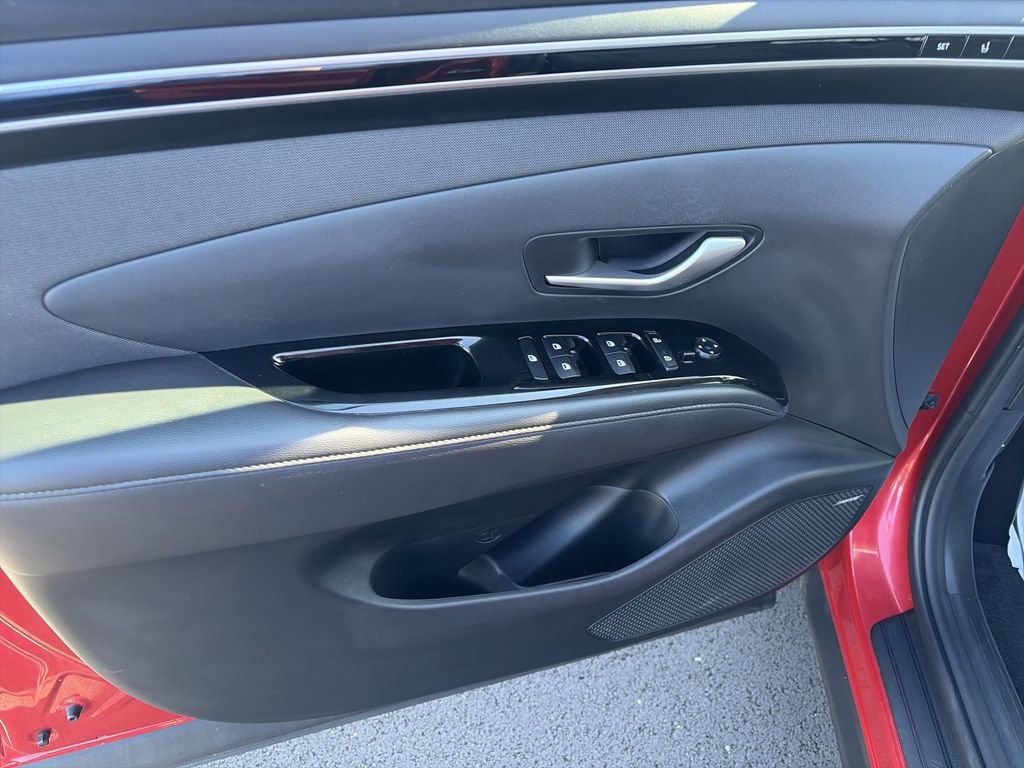 Used 2023 Hyundai Tucson Limited image 13