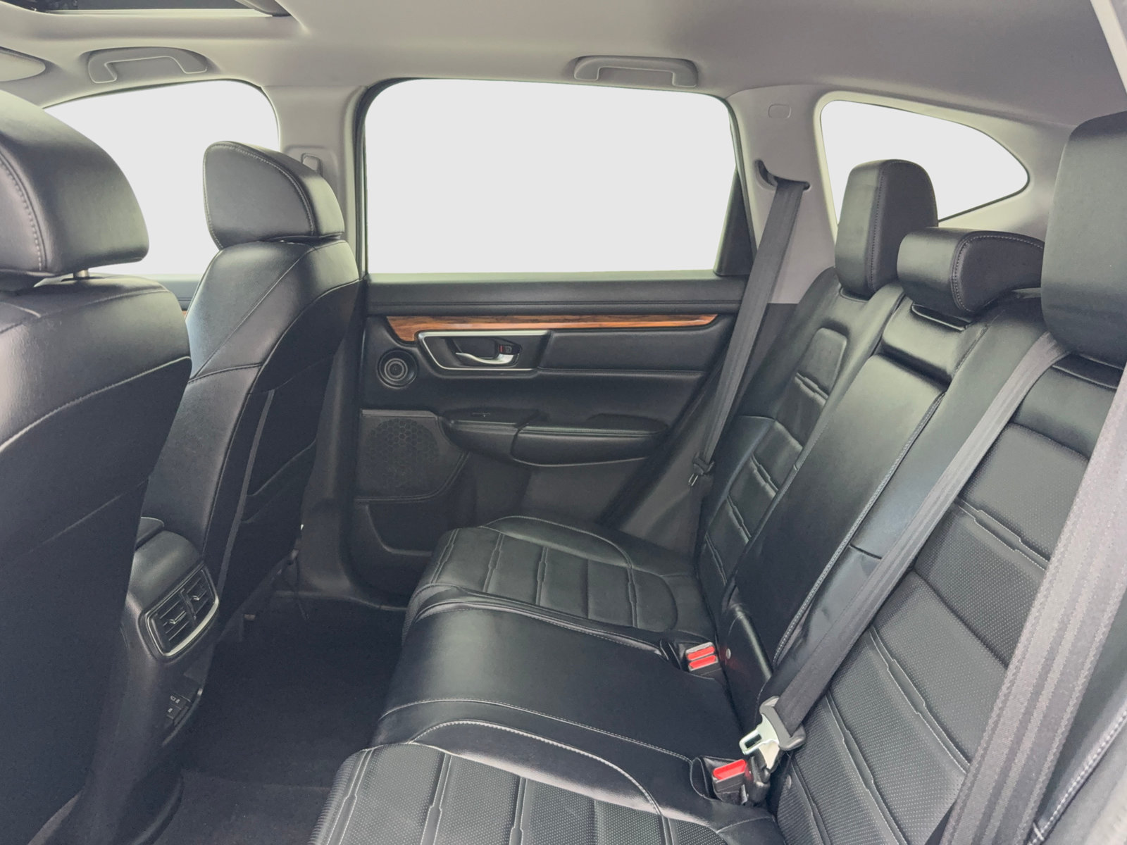 Used 2018 Honda CR-V Touring image 38