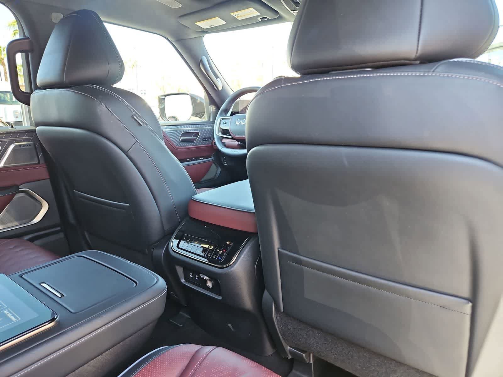 Used 2025 INFINITI QX80 Autograph w/ Autograph Exterior Package AWD/4WD image 16