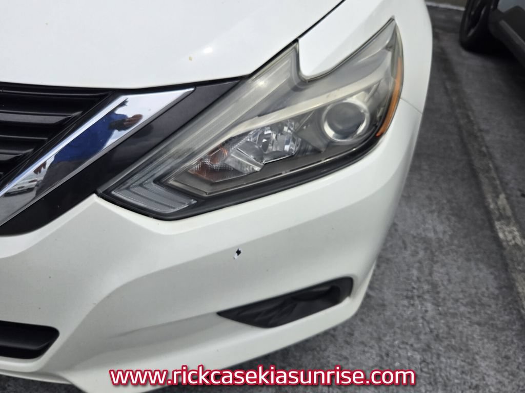 Used 2018 Nissan Altima 2.5 SR FWD image 6