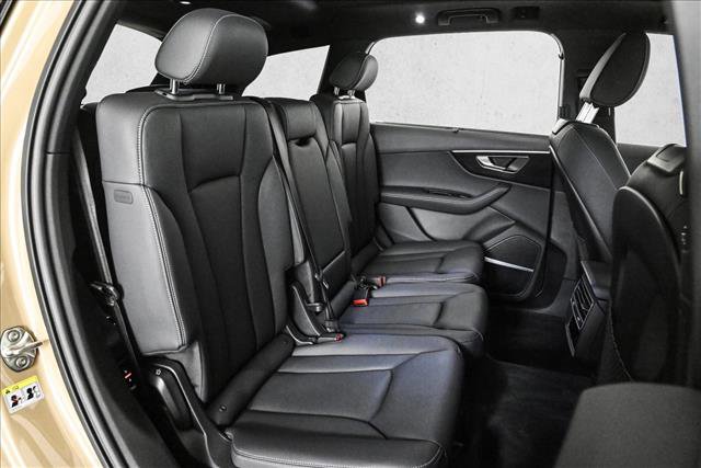Certified 2025 Audi Q7 2.0T Premium Plus image 21