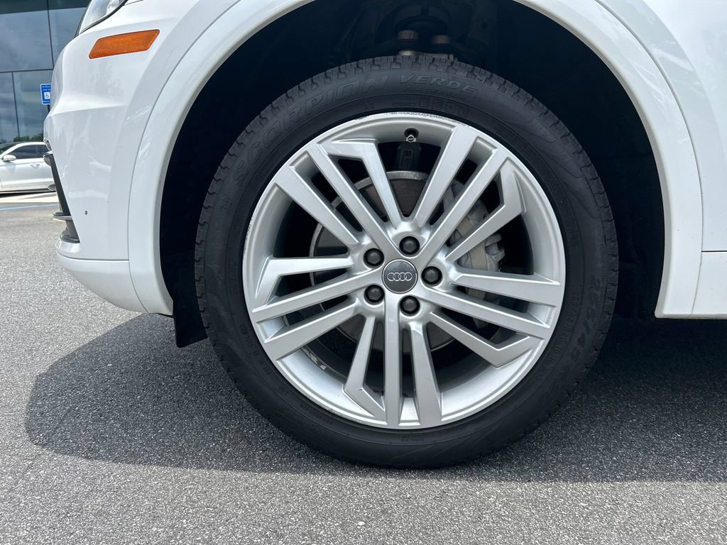 Used 2018 Audi Q5 Prestige w/ Prestige Package AWD/4WD image 11