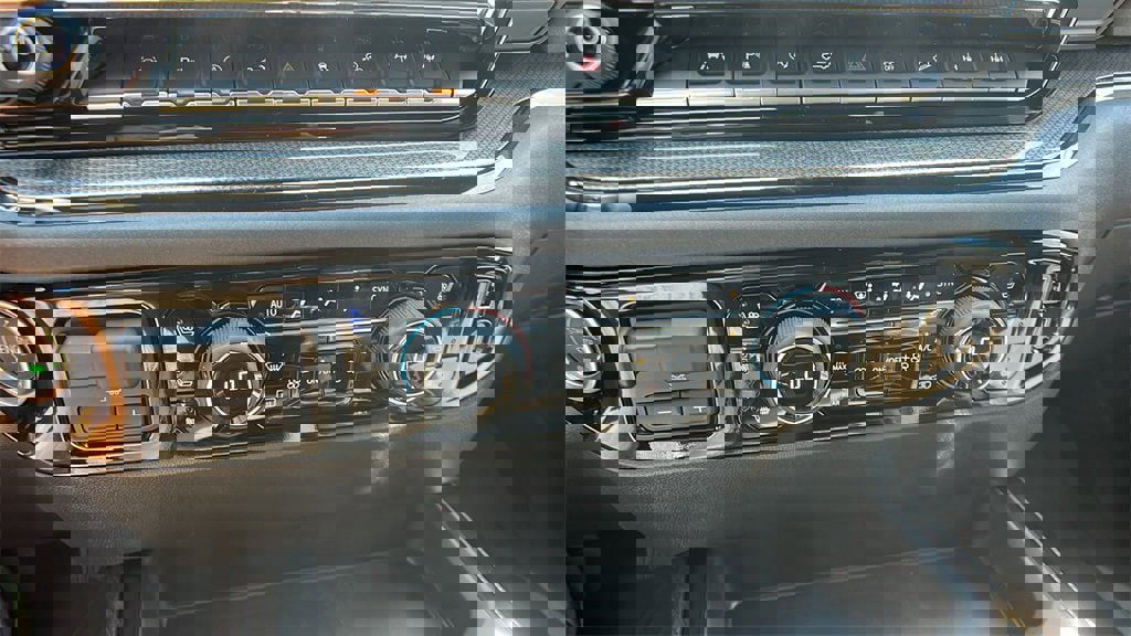 New 2025 Chevrolet Silverado 1500 ZR2 w/ Technology Package image 26