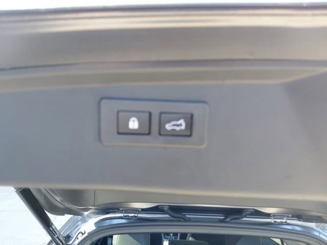 Used 2025 Subaru Outback Onyx Edition AWD/4WD image 32