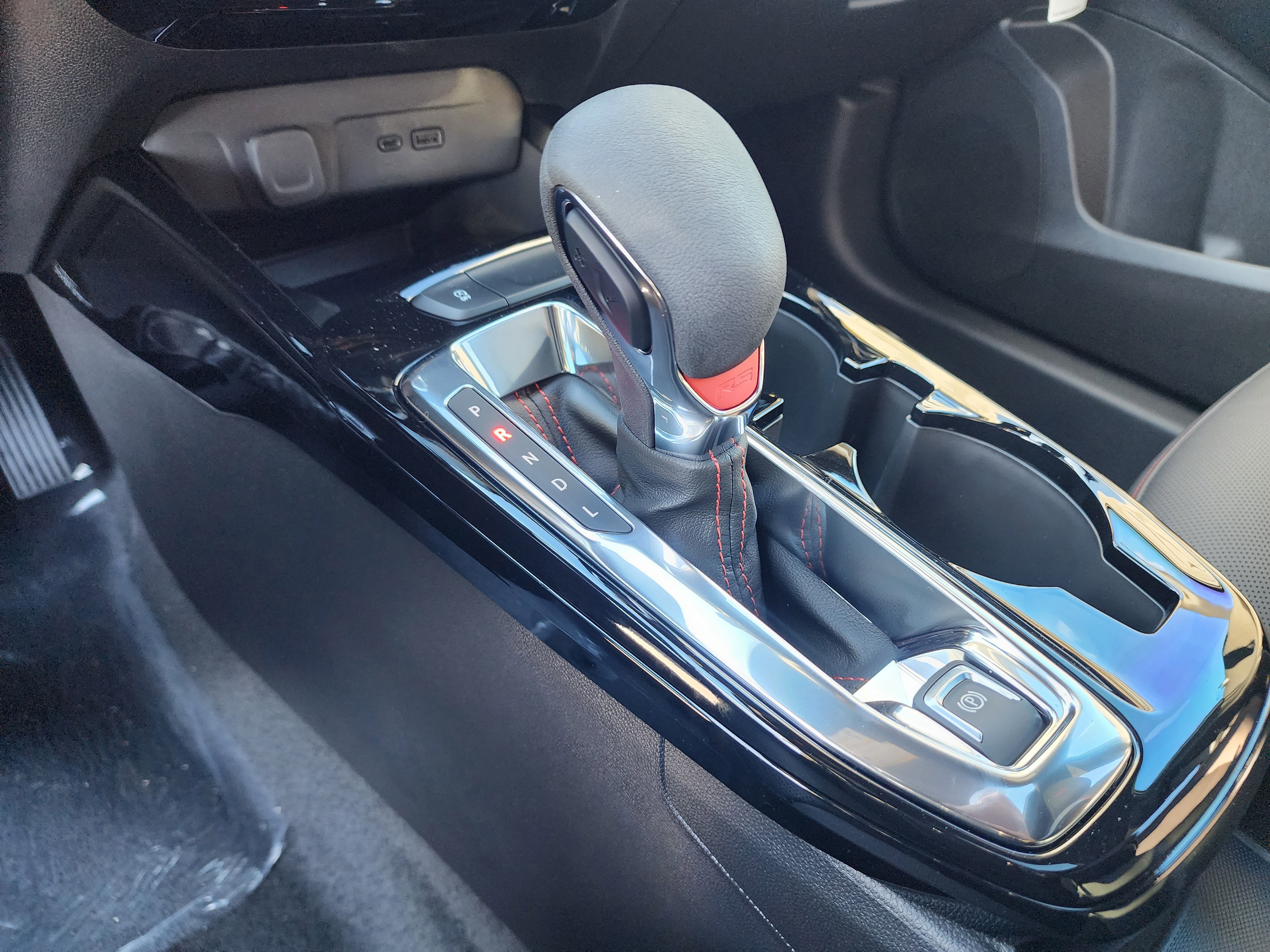 New 2026 Chevrolet Trax RS w/ Sunroof Package image 34