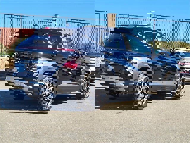 New 2026 Hyundai Kona SEL Premium image 2