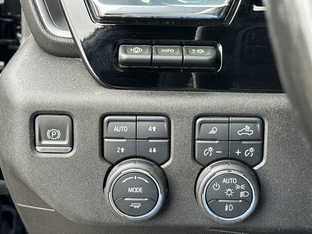 Used 2024 Chevrolet Silverado 2500 High Country w/ High Country Premium Package AWD/4WD image 20