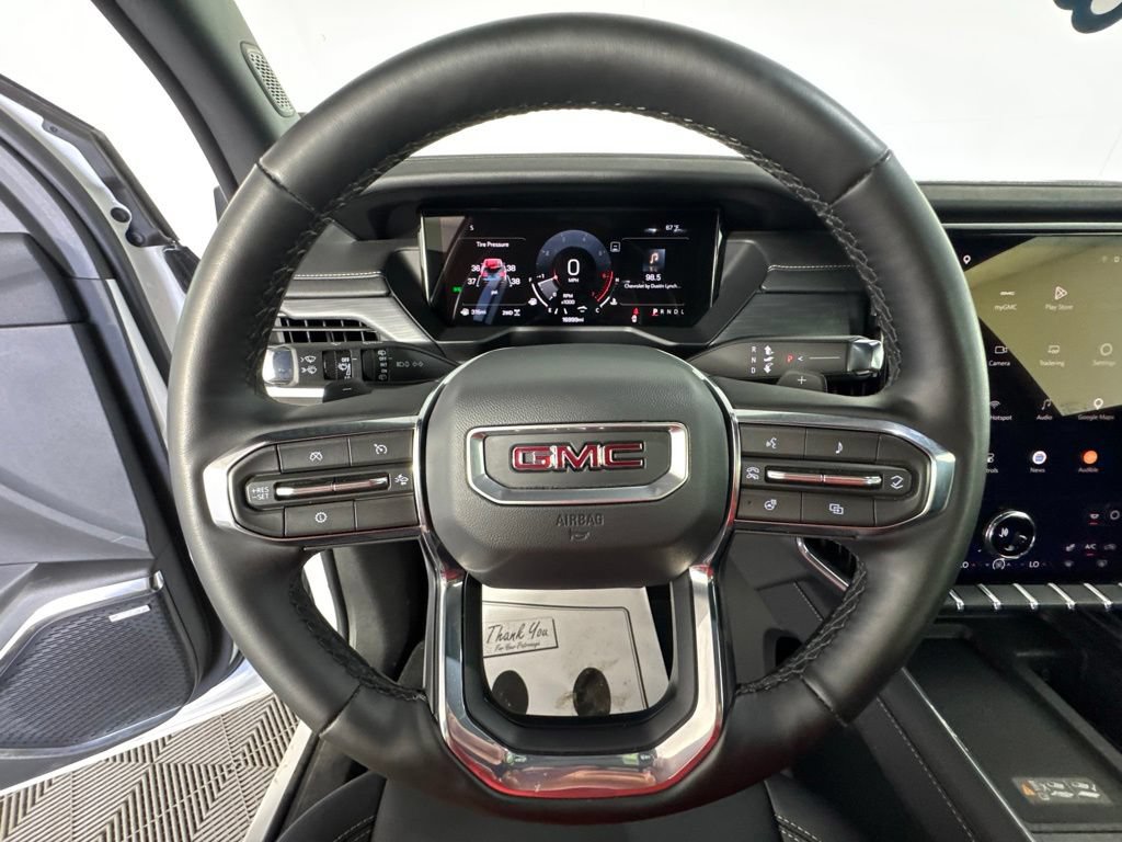 Certified 2026 GMC Acadia Elevation w/ Elevation Premium Package AWD/4WD image 18