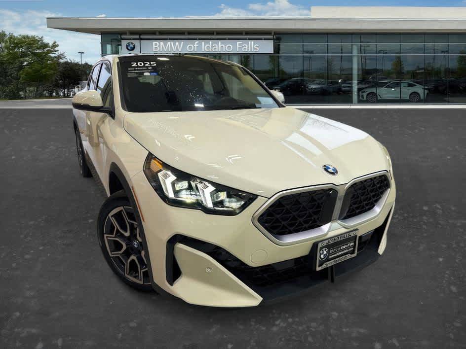 Certified 2025 BMW X2 xDrive28i w/ Convenience Package AWD/4WD image 1