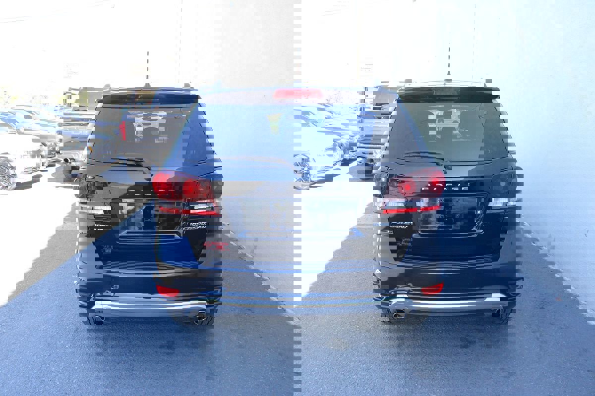 Used 2015 Dodge Journey Crossroad w/ Flexible Seating Group image 6