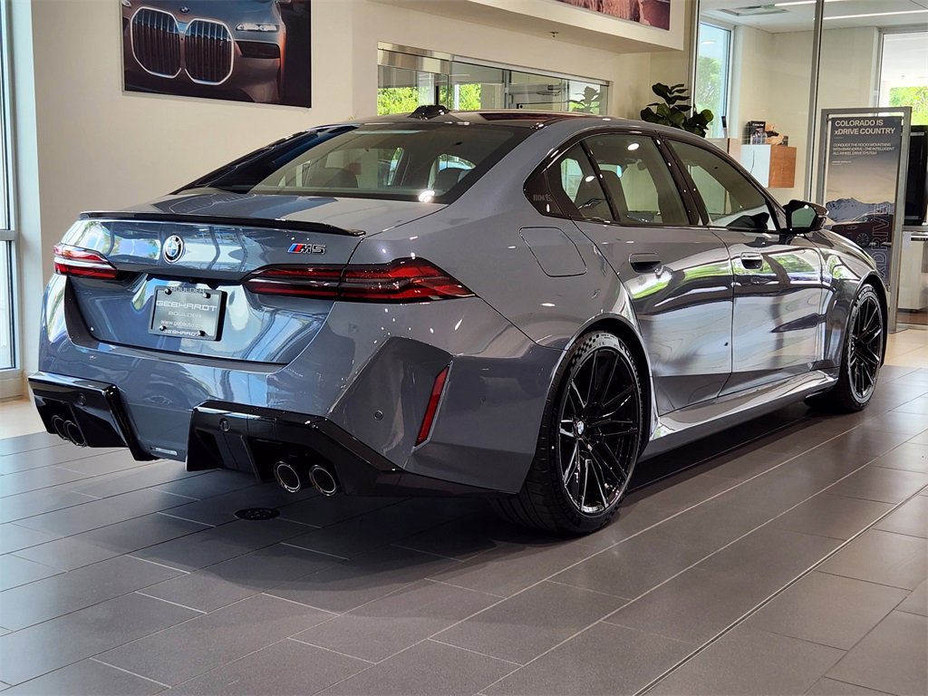 New 2026 BMW M5 w/ Carbon Package image 7