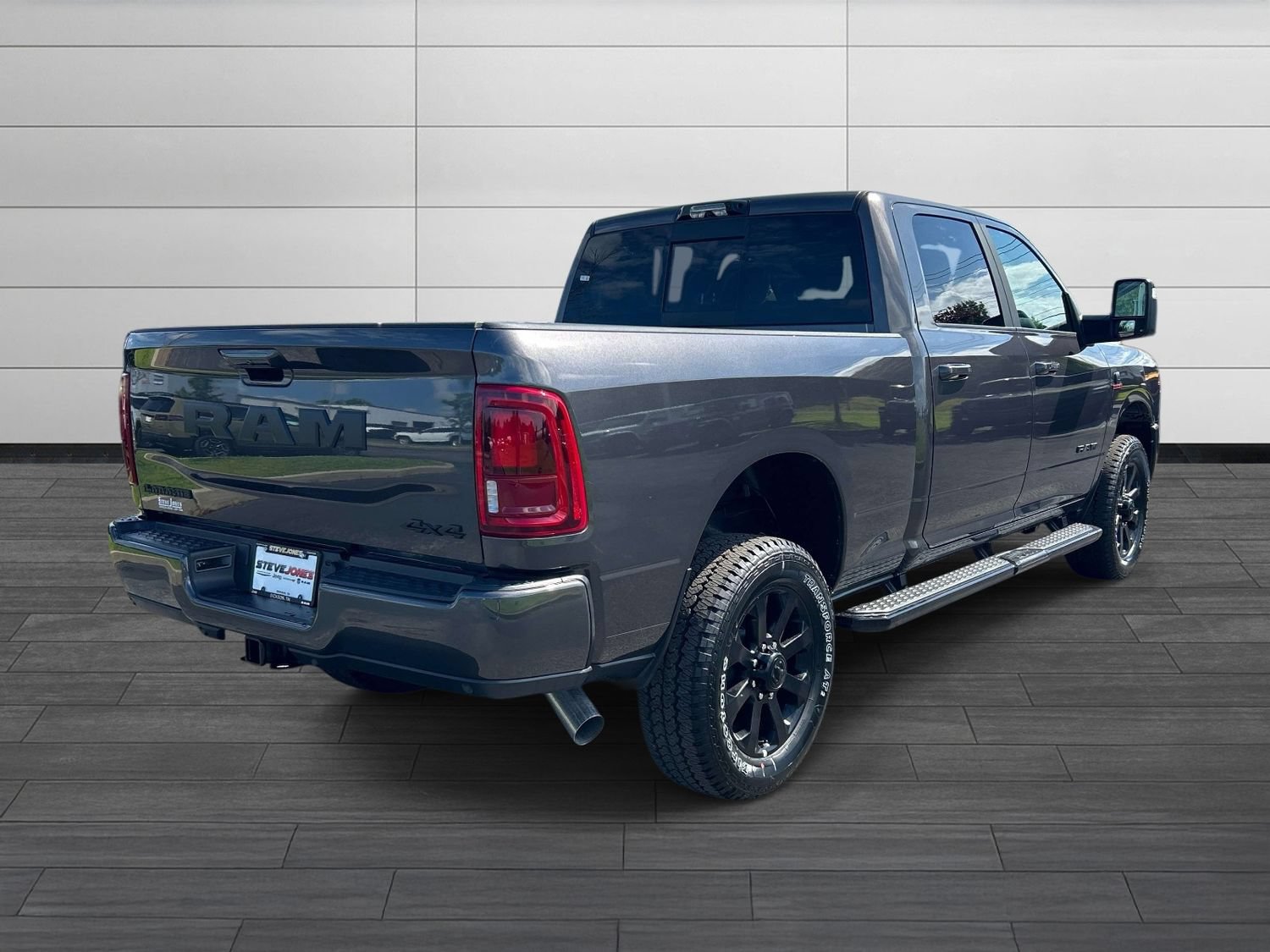 New 2026 RAM 2500 Laramie w/ Night Edition AWD/4WD image 3