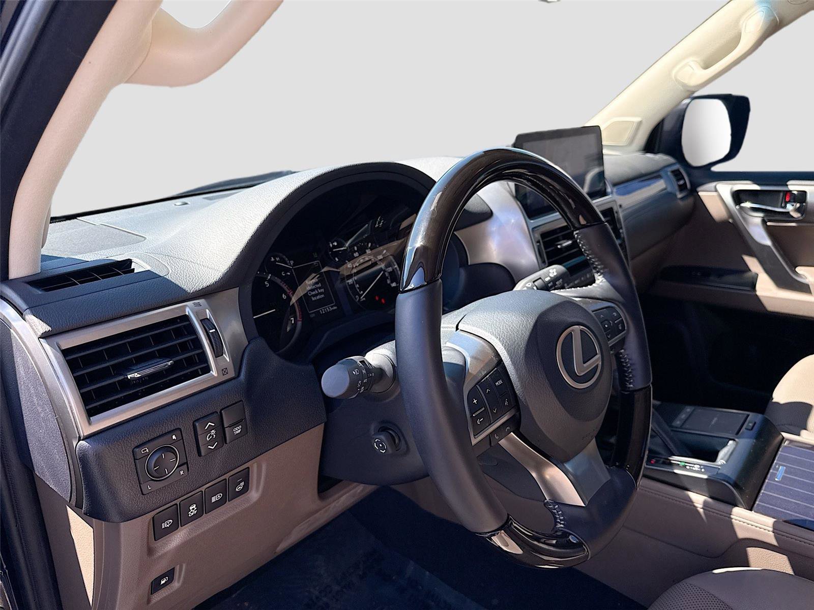 Used 2023 Lexus GX 460 Premium image 9