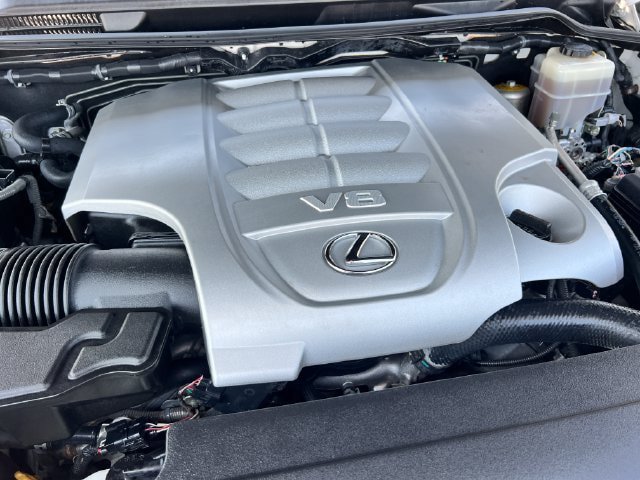 Used 2017 Lexus LX 570 4WD image 34
