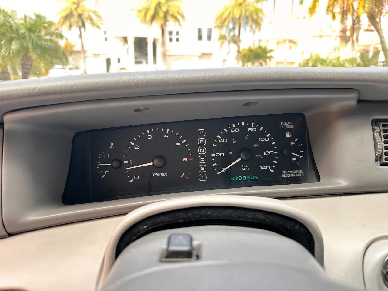 Used 1998 Lincoln Mark VIII RWD image 16