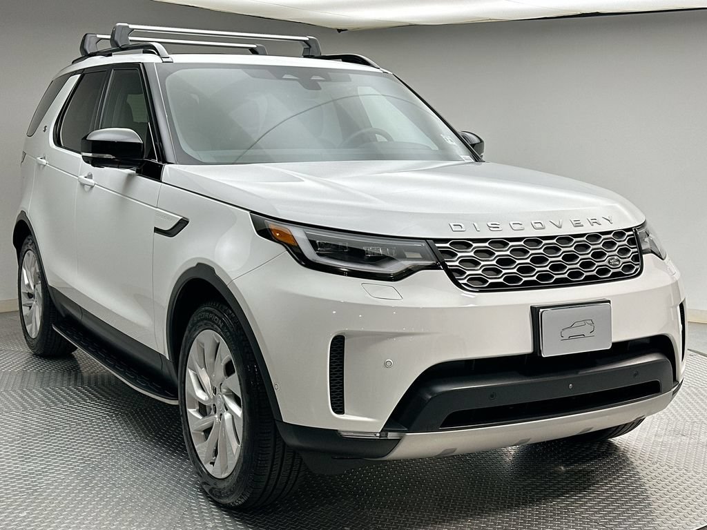 Certified 2025 Land Rover Discovery S AWD/4WD image 15