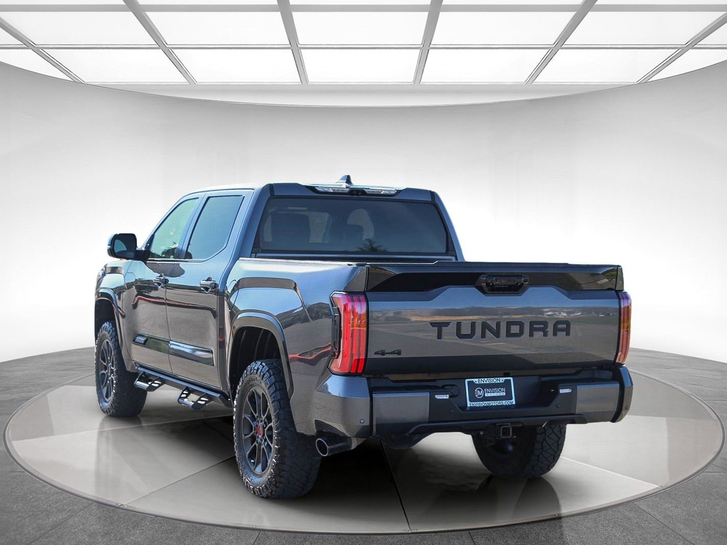 Used 2024 Toyota Tundra Platinum image 2