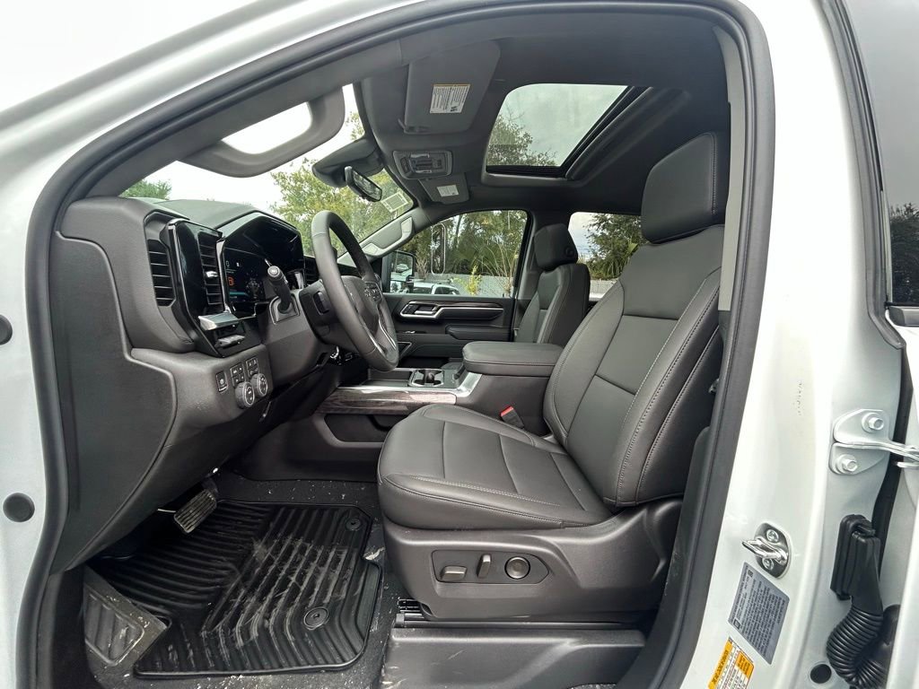 New 2026 Chevrolet Silverado 3500 LTZ w/ LTZ Plus Package image 13