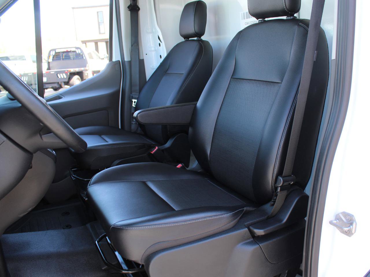 Used 2024 Ford Transit 350 image 29