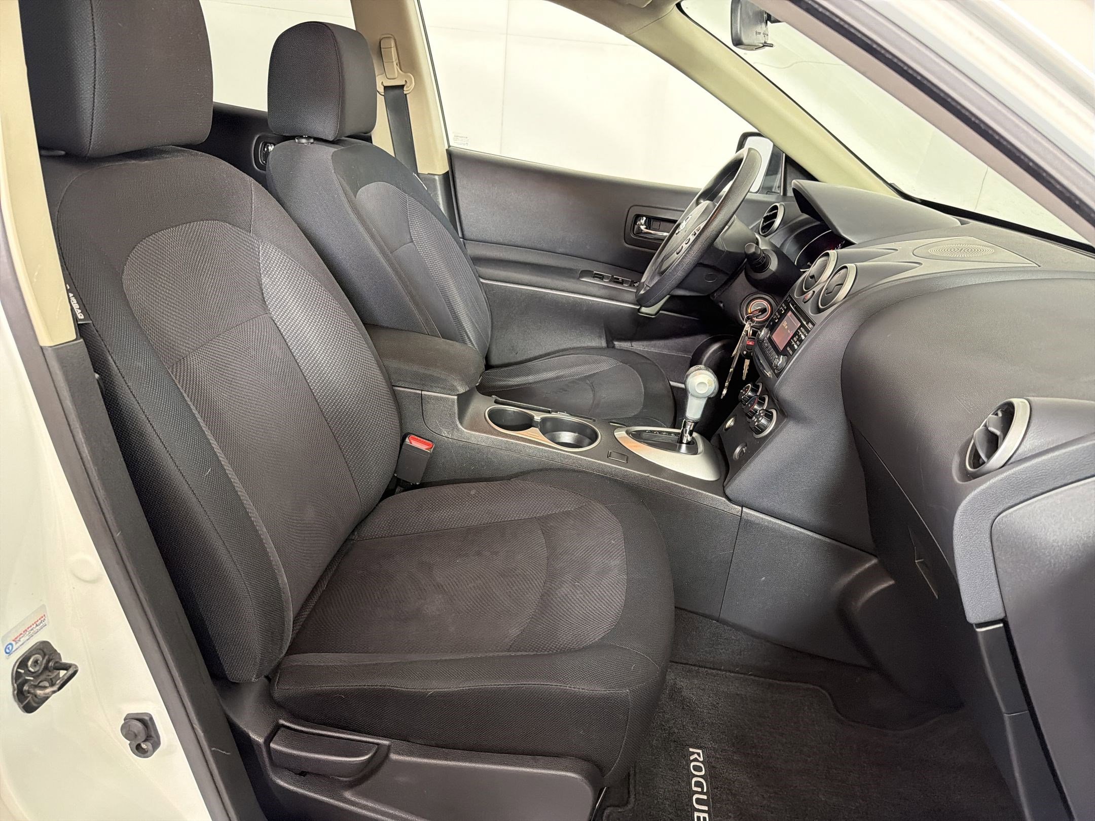 Used 2013 Nissan Rogue S w/ Special Edition Pkg AWD/4WD image 28