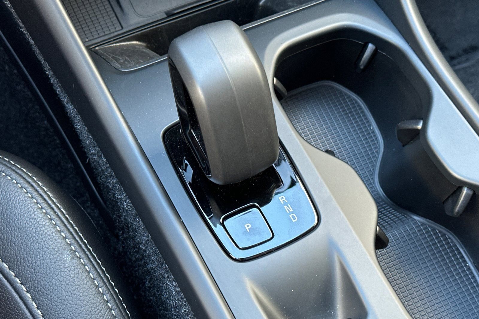 Used 2025 Volvo XC40 B5 Core AWD/4WD image 25
