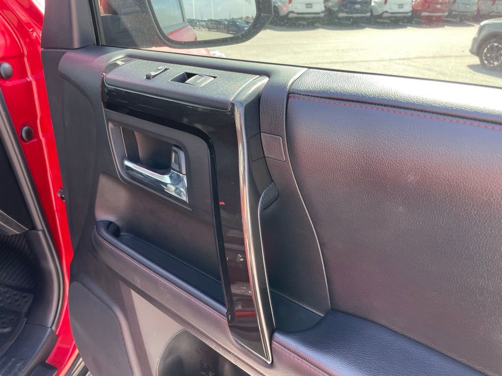 Used 2023 Toyota 4Runner TRD Off-Road Premium w/ Off Road Premium Plus Package AWD/4WD image 31