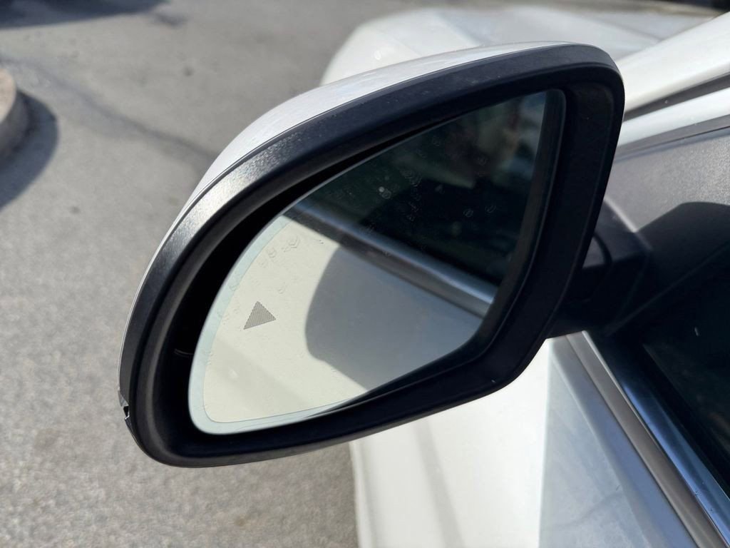 Used 2024 BMW X4 xDrive30i image 33