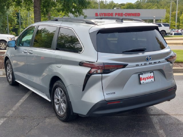 Certified 2023 Toyota Sienna LE FWD image 7