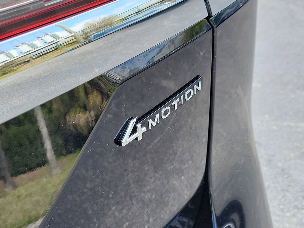 Certified 2026 Volkswagen Atlas SEL Premium R-Line AWD/4WD image 6