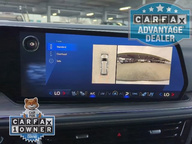 Used 2025 Chevrolet Suburban Premier RWD image 9