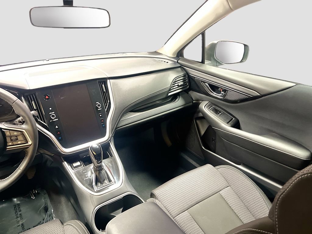 Used 2025 Subaru Outback Premium image 22