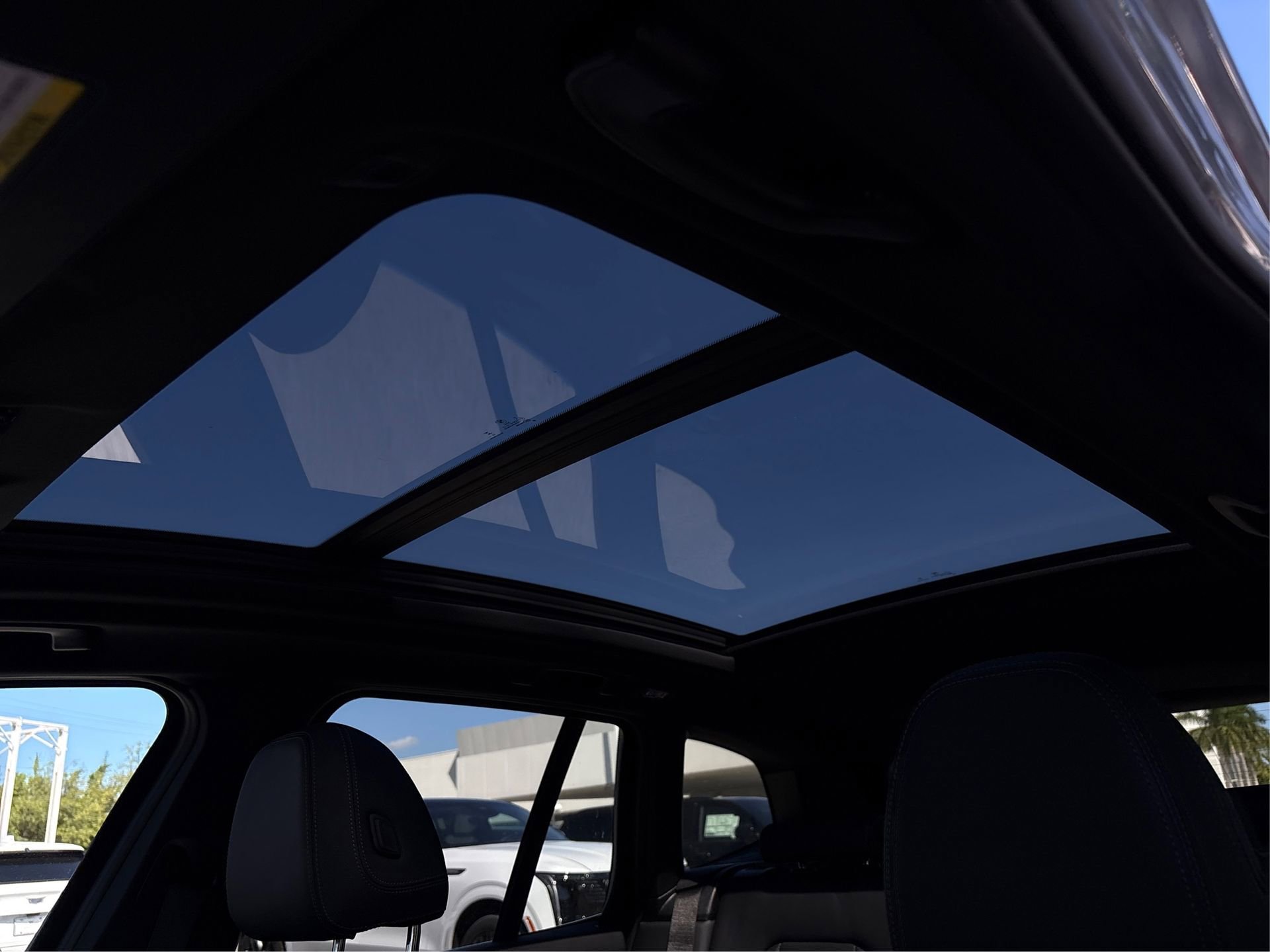 Used 2024 BMW X3 xDrive30i w/ Premium Package image 32