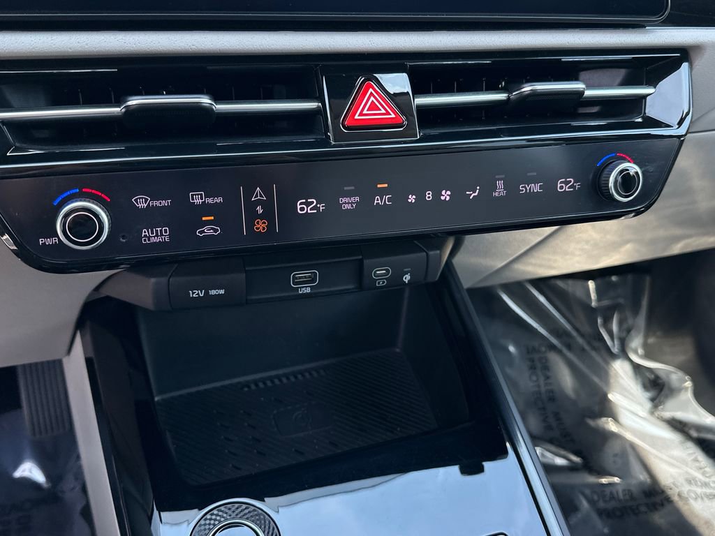Certified 2023 Kia Niro Wind w/ Wind Preserve Package FWD image 28