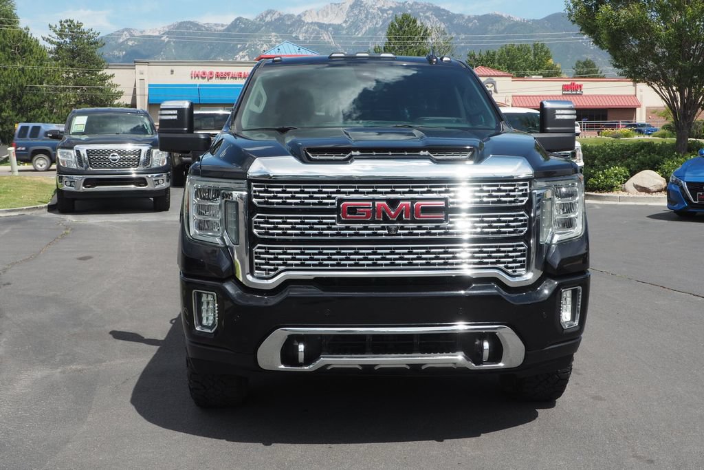 Used 2020 GMC Sierra 2500 Denali w/ Denali Ultimate Package AWD/4WD image 2