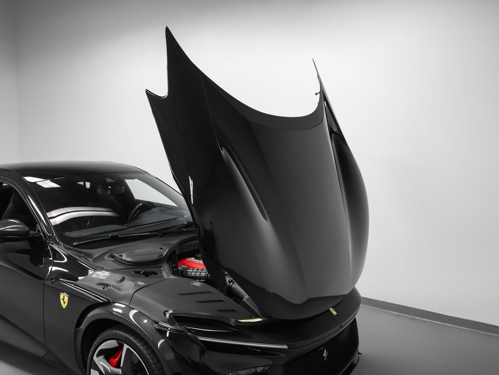 Certified 2025 Ferrari Purosangue AWD/4WD image 16