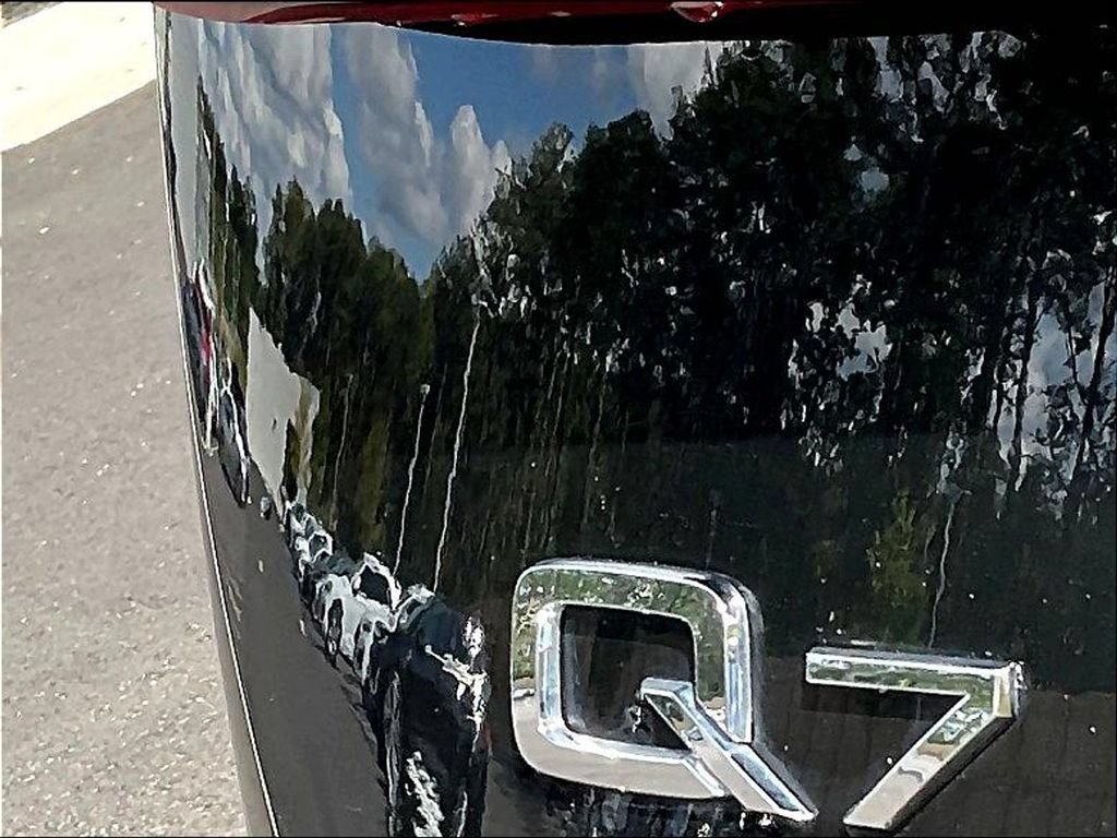 Used 2023 Audi Q7 3.0T Premium Plus w/ Premium Plus Package AWD/4WD image 25