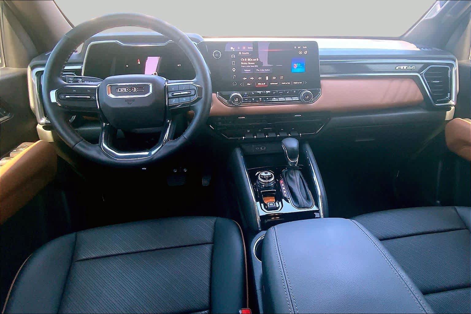 Used 2023 GMC Canyon AT4 w/ AT4 Premium Package AWD/4WD image 16