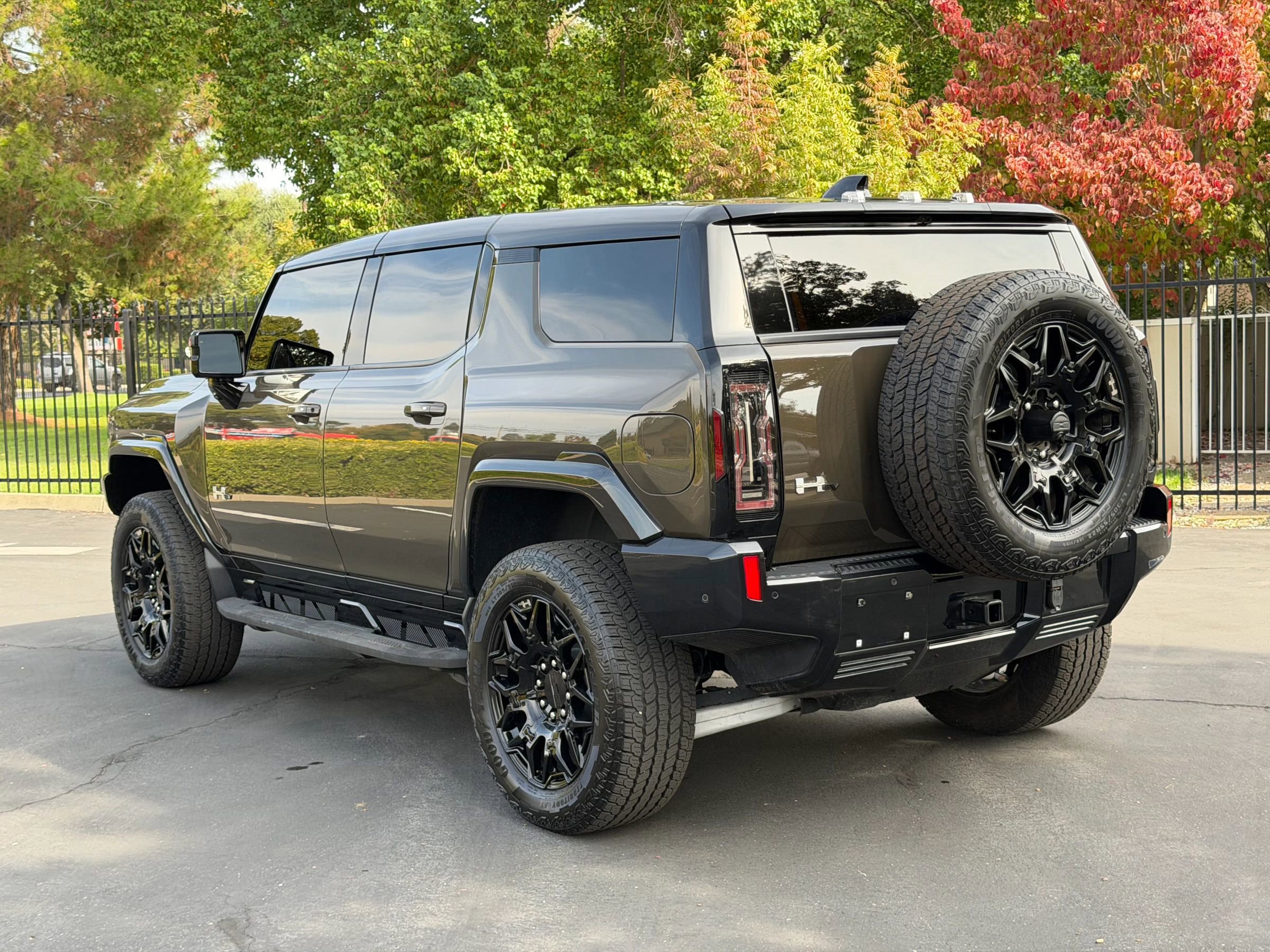 Used 2024 GMC Hummer EV 2X image 5